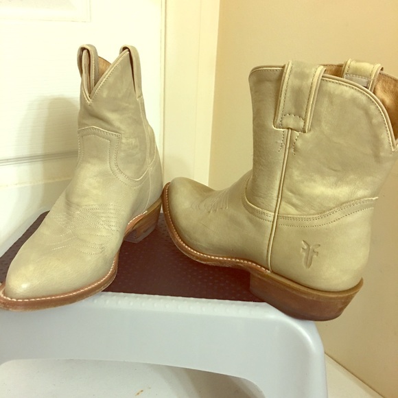 frye western ankle boots